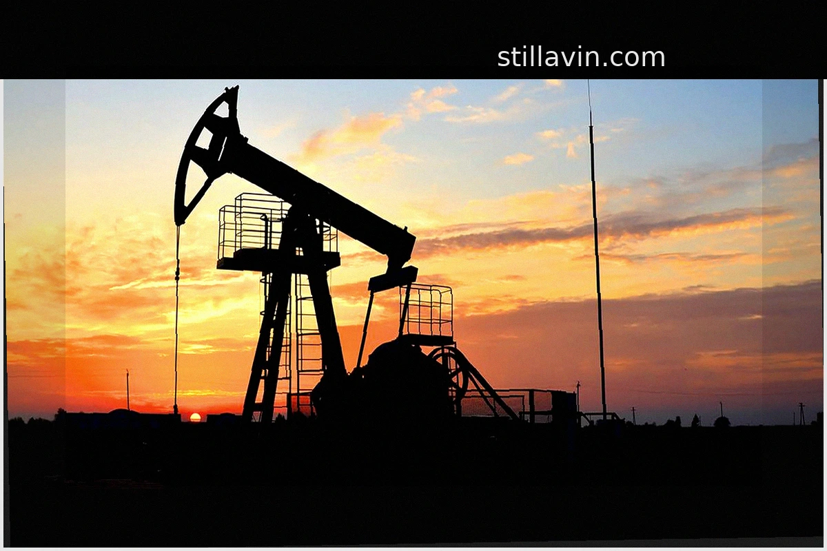 Мировые цены на нефть падают: Brent ниже $99 на фоне переговоров США и Ирана