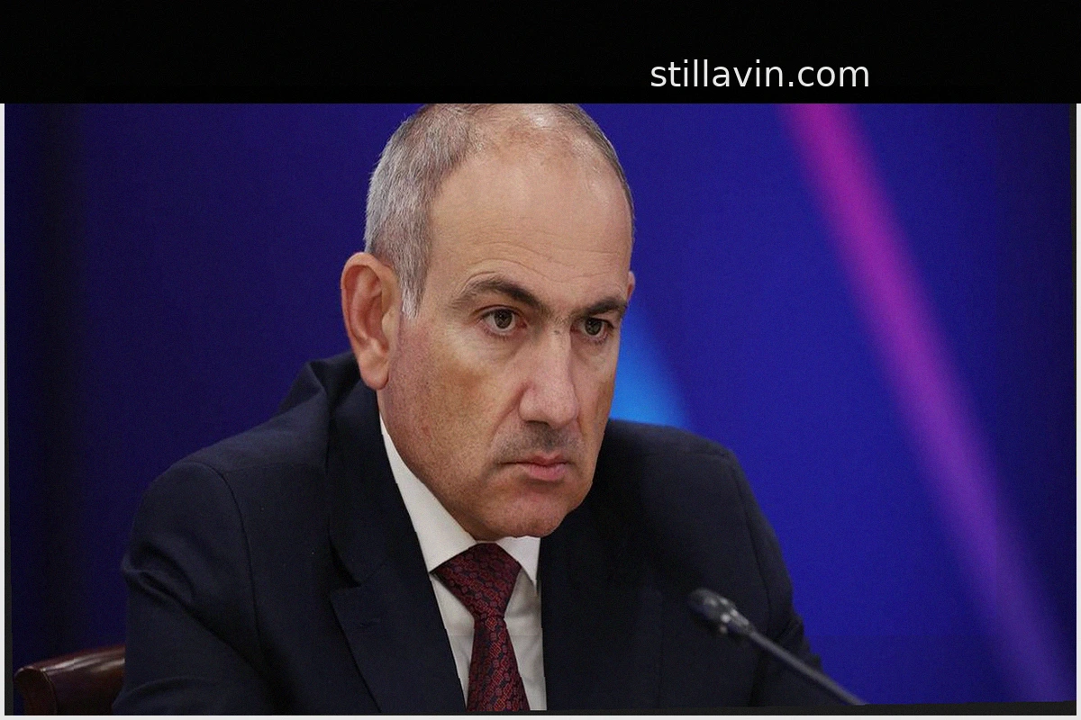 Премьер-министр Армении Никол Пашинян готов уйти в отставку, называя себя "слугой народа"